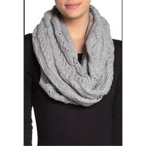 NWT MICHAEL KORS Infinity Cable Knit Muffler Scarf Pearl Heather Gray
